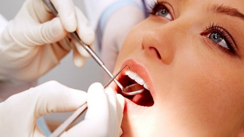 Phòng khám nha khoa Hoàng Dung giúp khách hàng giải quyết mọi vấn đề về răng miệng