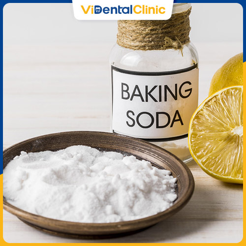 Baking soda là một chất tẩy rửa nhẹ, được sử dụng để làm sạch